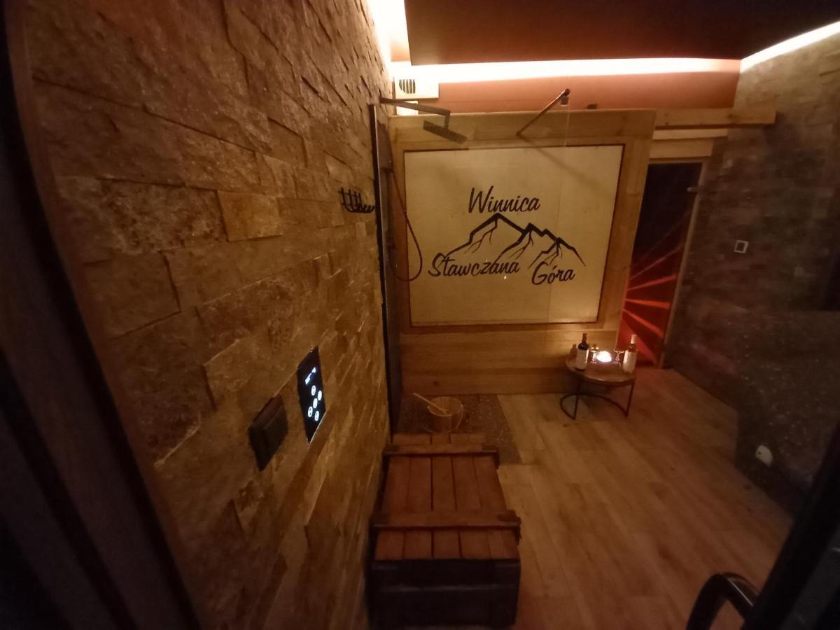 Dom Winiarza Villa Кросно Екстериор снимка