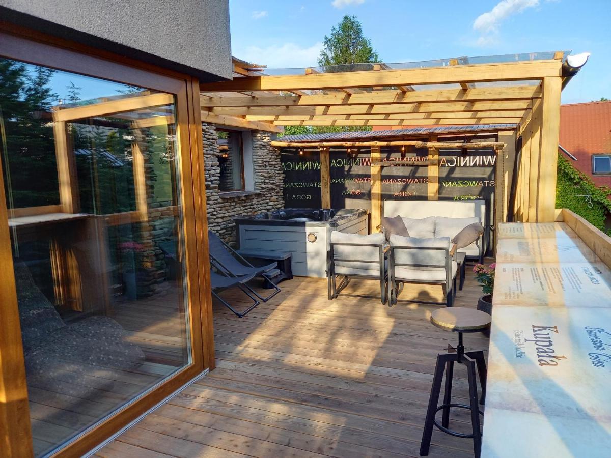 Dom Winiarza Villa Кросно Екстериор снимка